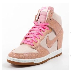 Nike Women's Dunk Sky High Vintage sz 8